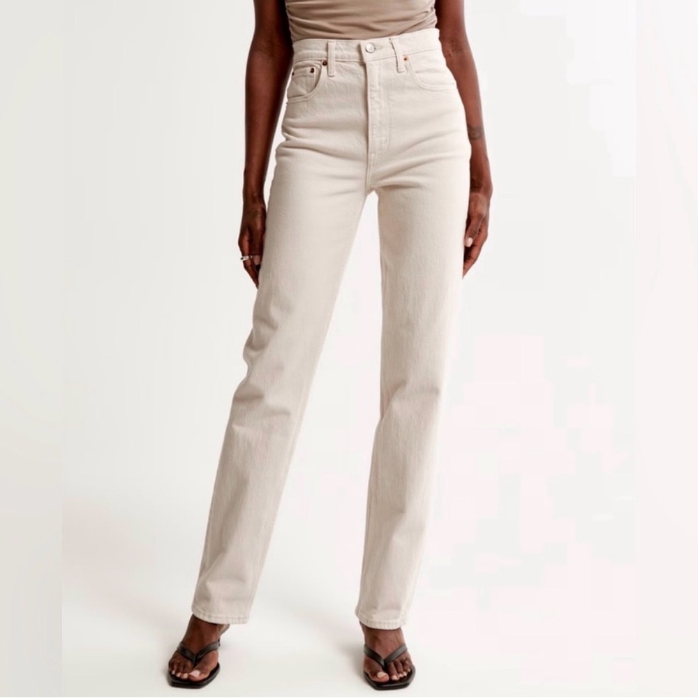 Abercrombie & Fitch Ultra High Rise Curve Love 90s Straight Jean